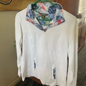 Tommy Bahama, pullover, longsleeve sweater, white floral design collar & pockets